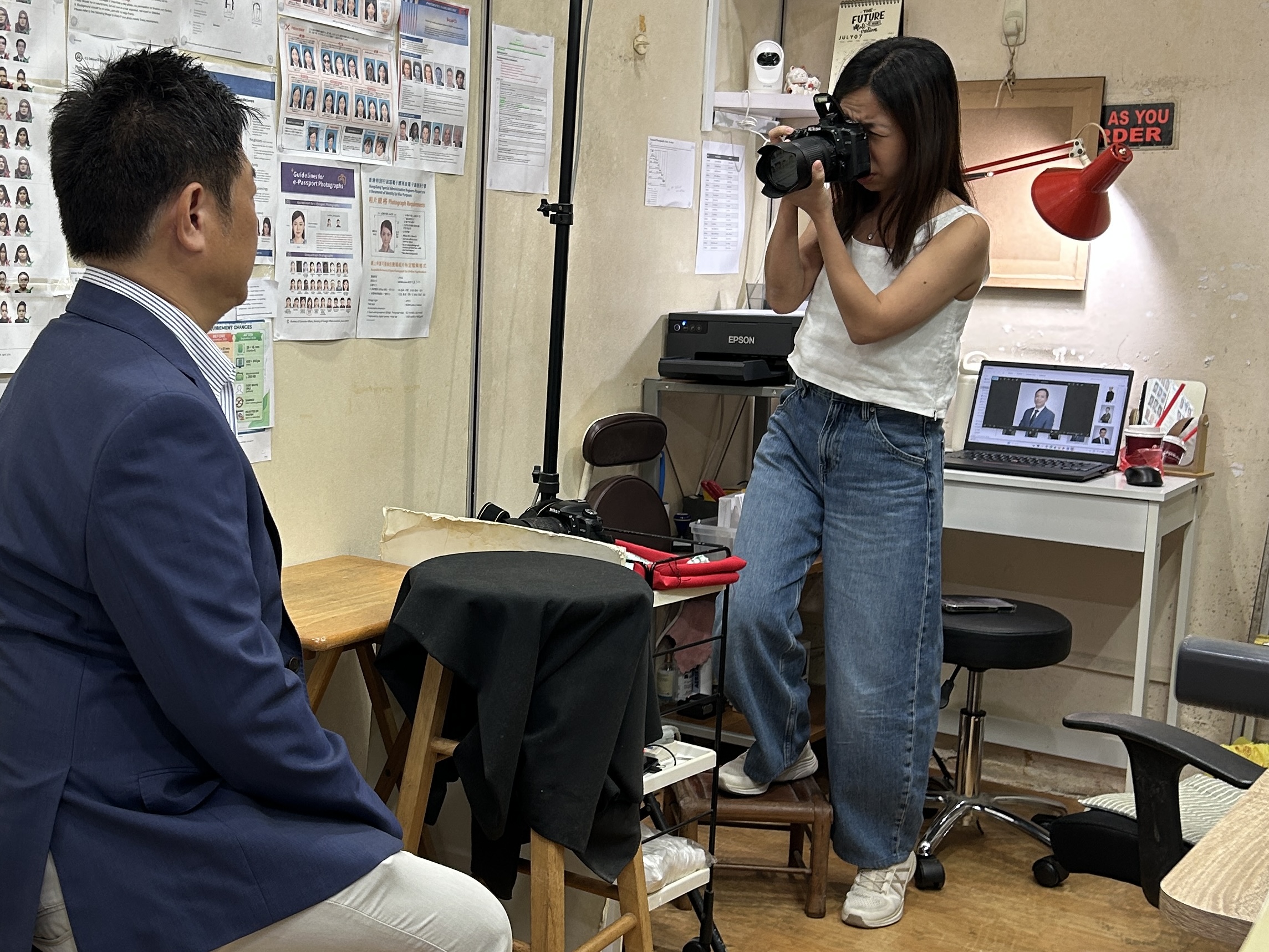 シンガポールで定評があるプロフィールフォトの店、Allan Cheng Photographer。